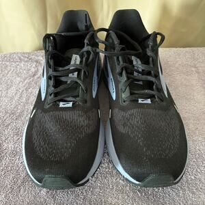Brooks Launch GTS 10 Women’s Running Shoes – Size 10 Medium B